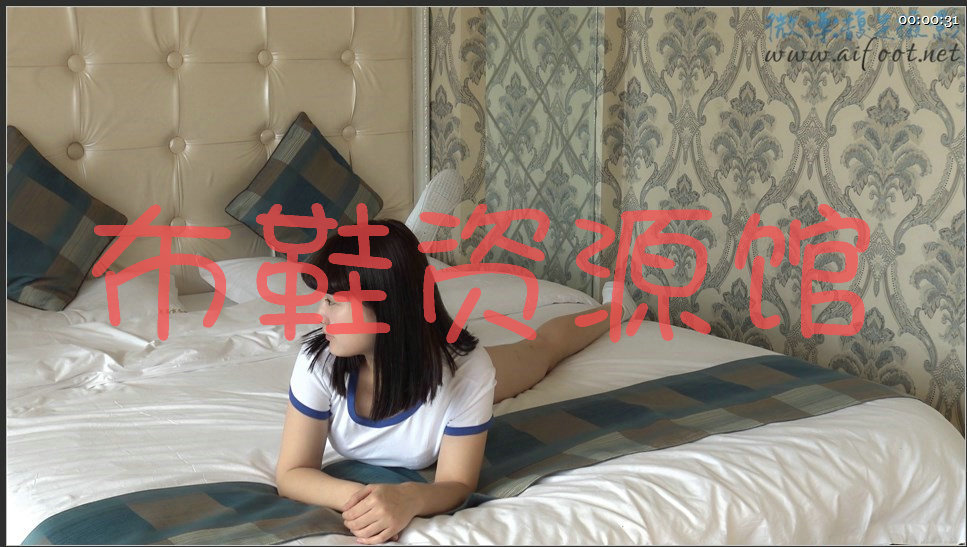 卫校女孩体验三角裤 白一带拍摄 1080P分辨率  5分14秒/490MB